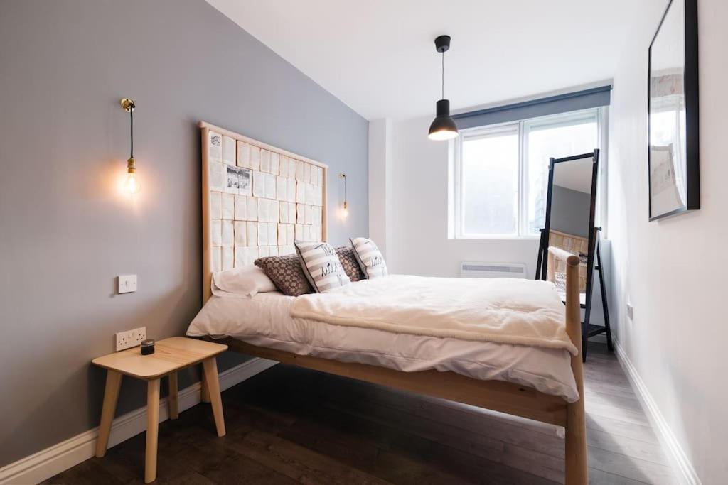 Shoreditch Apartments by Dc London Rooms