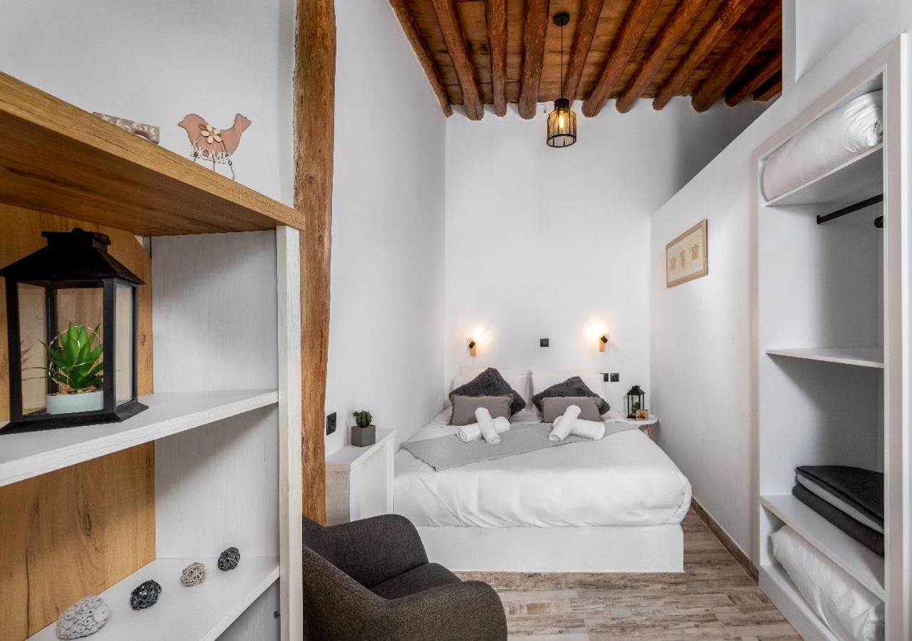 Lotza Traditional House Salakos 2