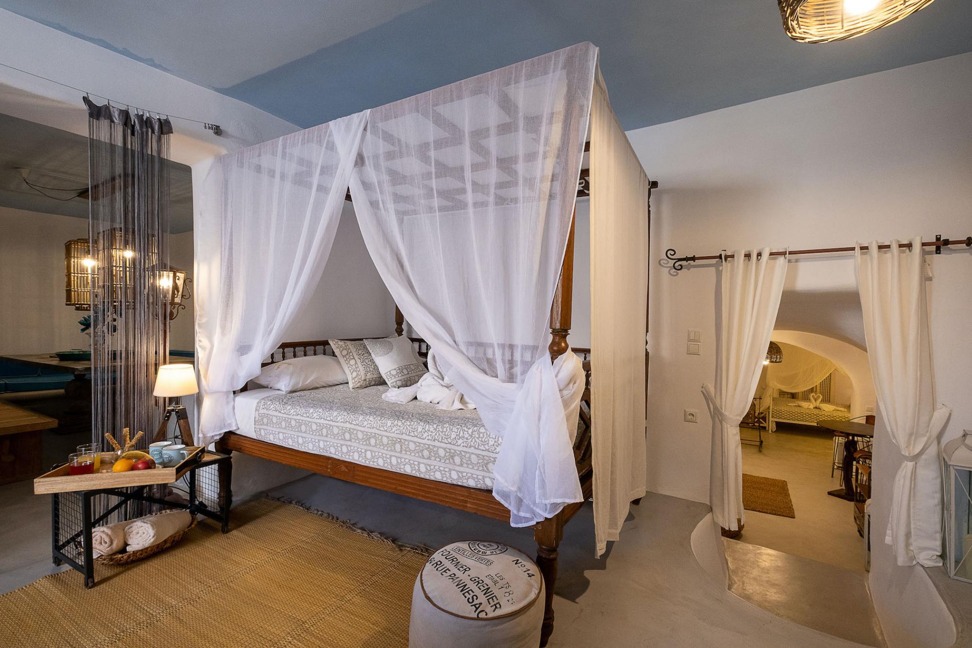 Rock Villas Santorini - Villa Complex | Castle View, 2 Jacuzzis, 240 Sq.M, Up To 10 Guests 1