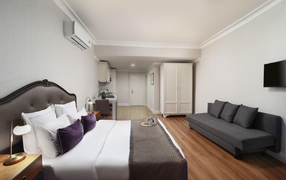 Meroddi Galata Flats 2