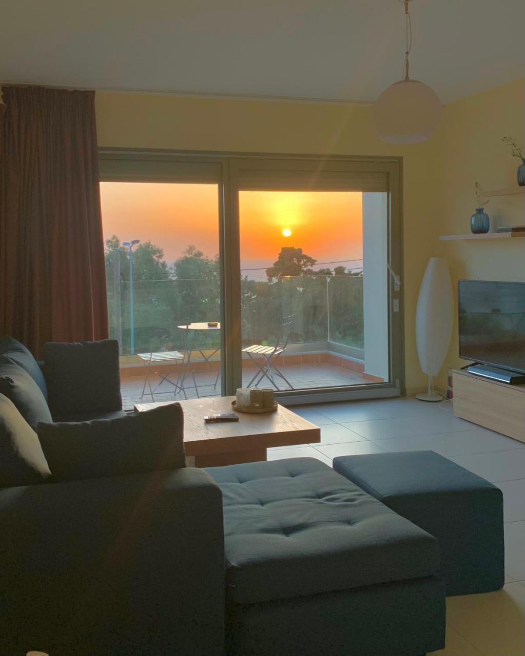 Eden Almond Tree - Luxurious Apartment with Sea View 1