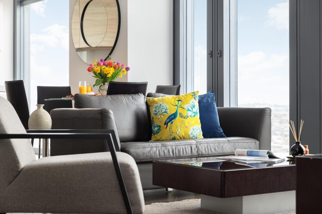 Premium One Bedroom Apartment City Road Basin 1