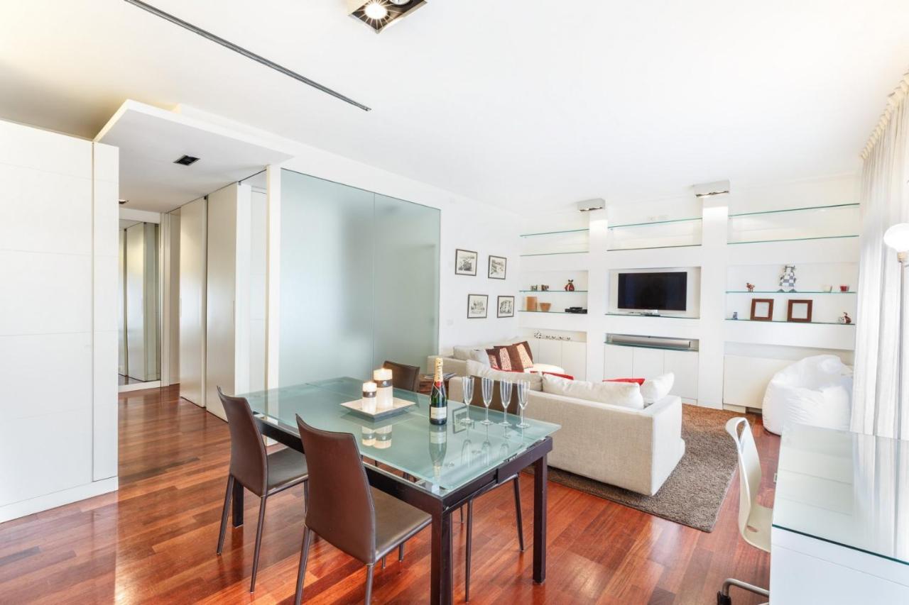 Bright And Cozy Apartment in Isola District - Marco Polo 1