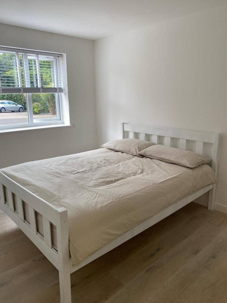 Spacious And Cosy 2 Bedroom Flat in Bermondsey 2