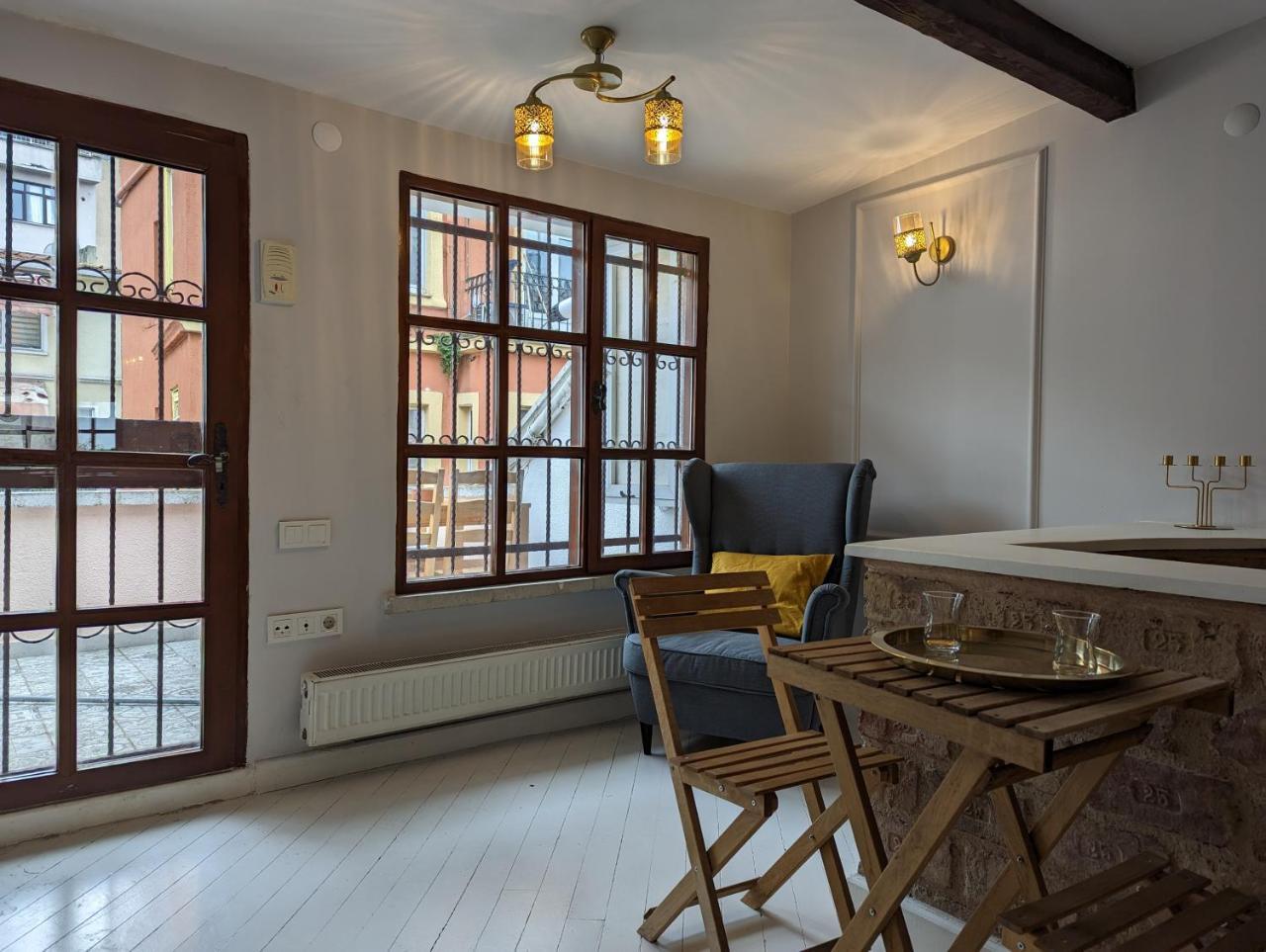 Private & Modern 4-Floors Villa Near Galata Port