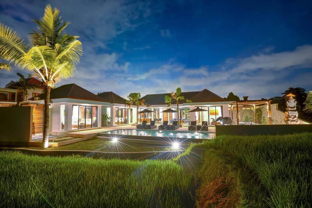 Villa Rembulan by Balisuperhost