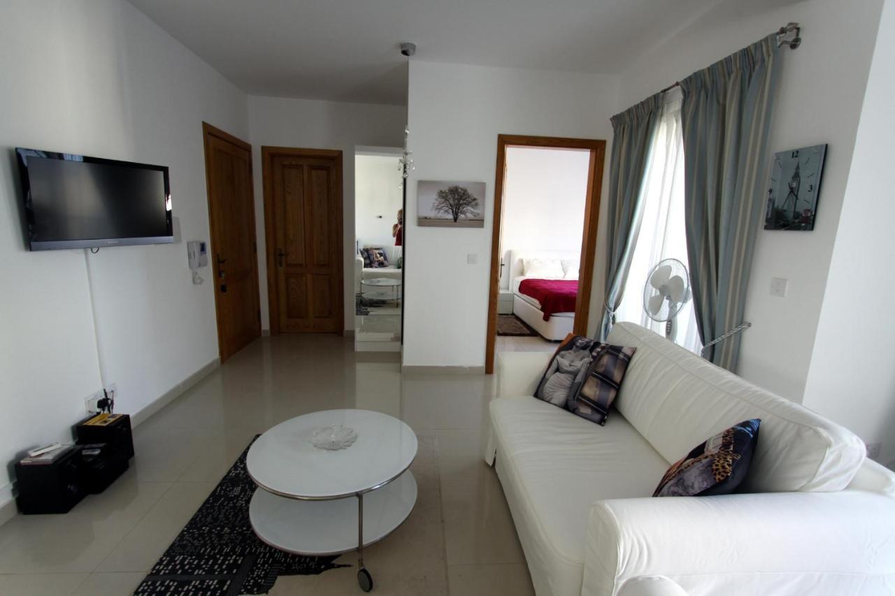 Marble Arch Home (Adults only) 2