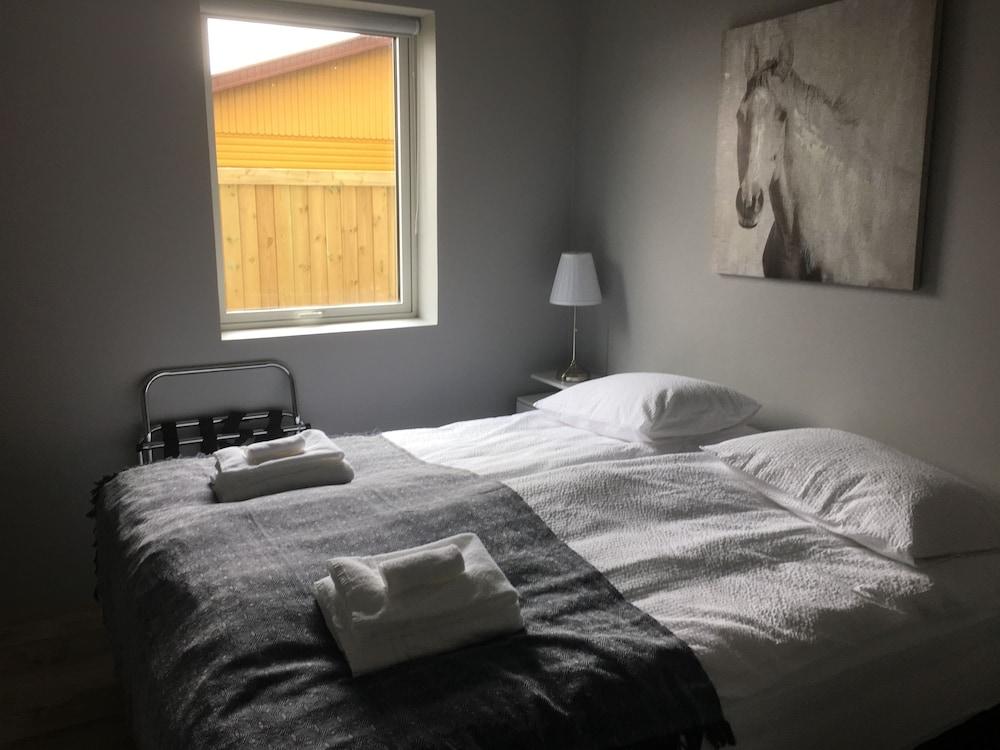 Reykjadalur Guesthouse 2