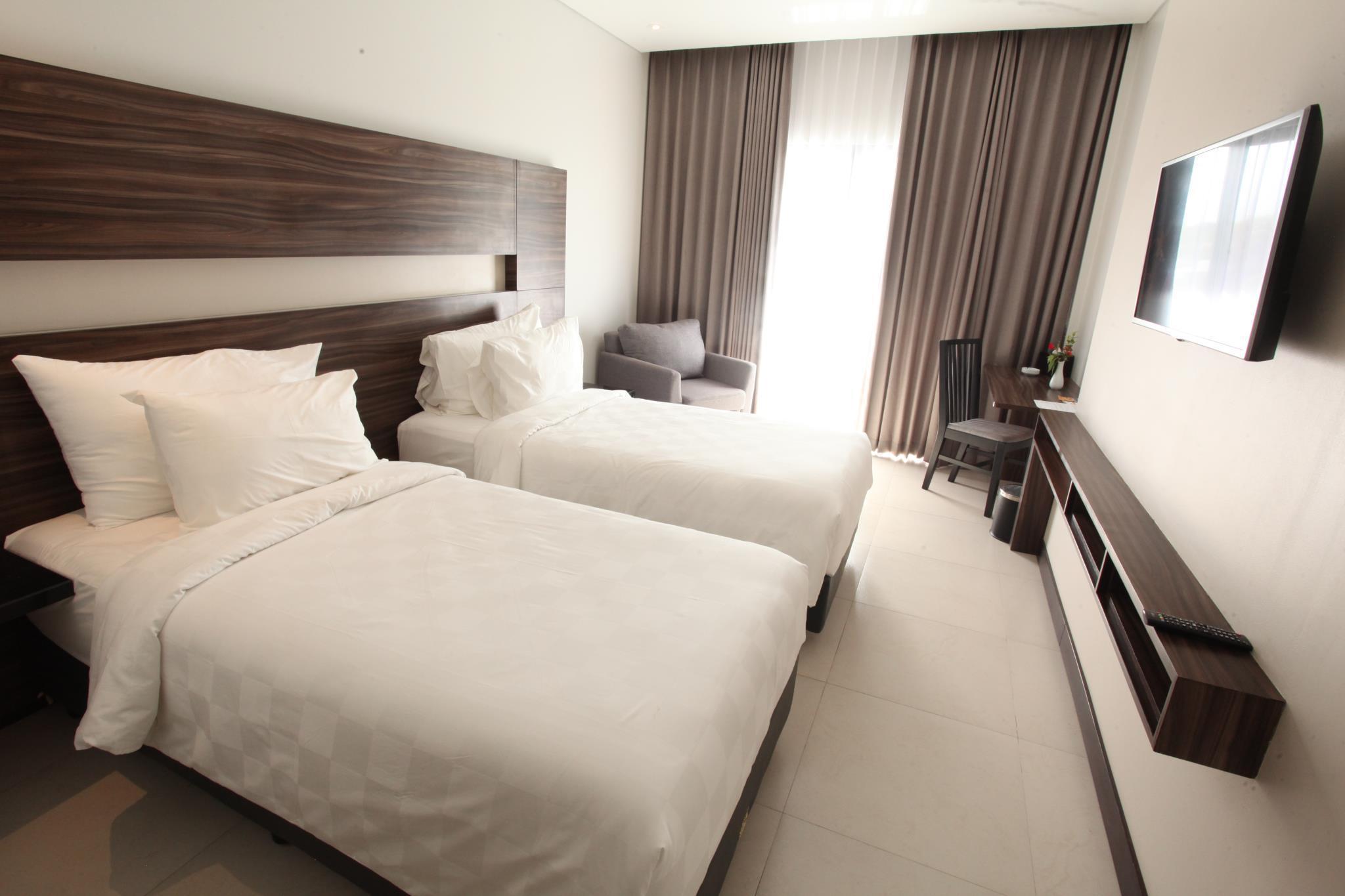 Helios Hotel & Convention 1