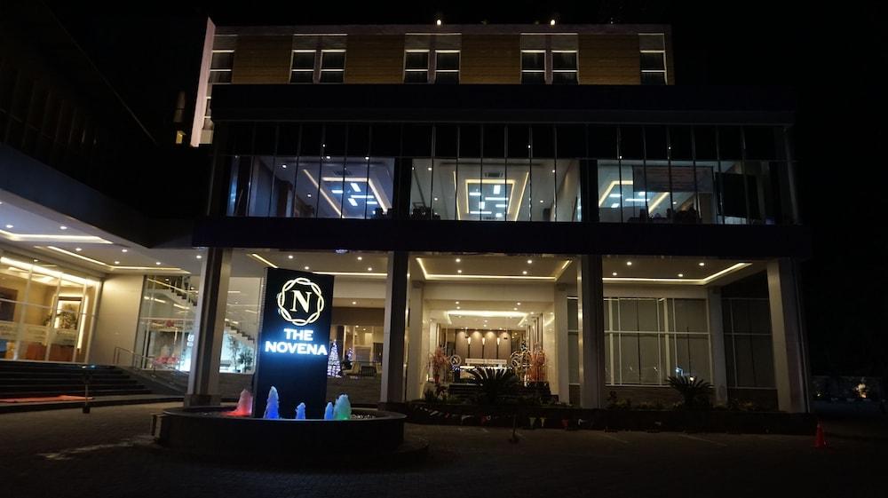 Novena Hotel Watampone 1