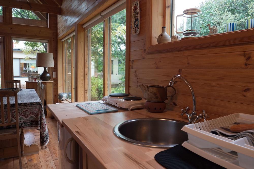 Beautiful Cozy Cottage 2