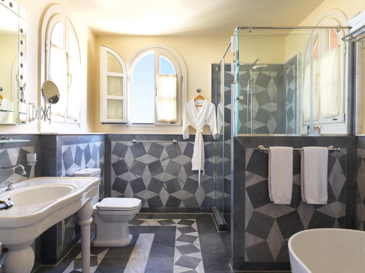 La Maison Bleue (Adults only) 2