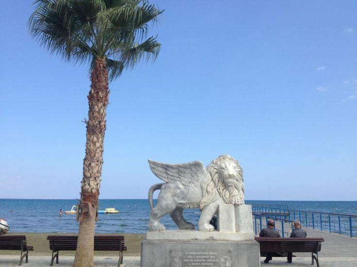 Petalmo City Apartments 1