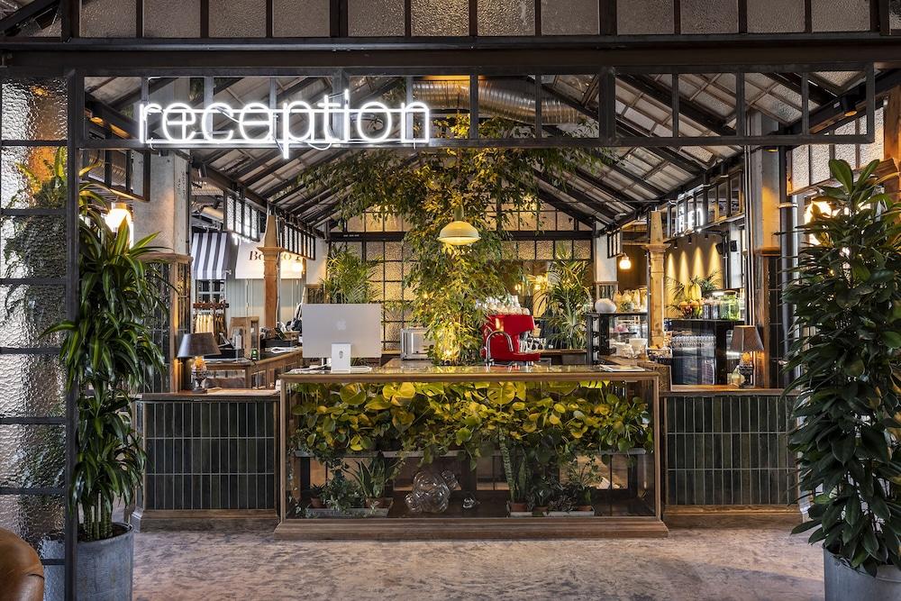 The Greenhouse Hotel 2