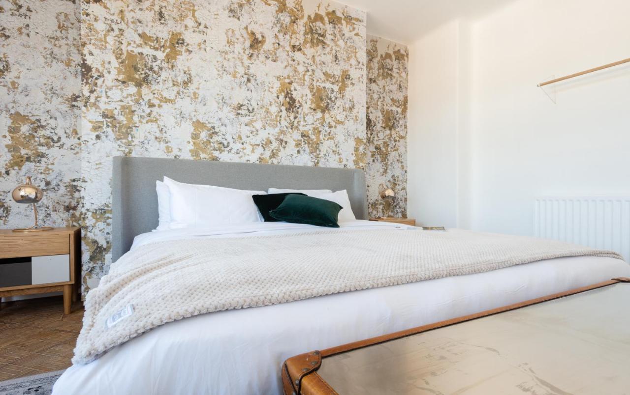 The West End Penthouse - 4bdr with Views 2