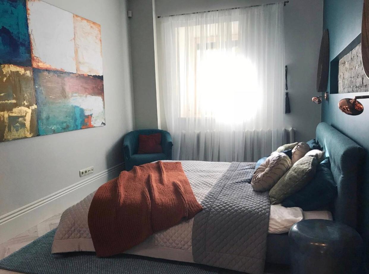 Luxury Old Town Apartment 2