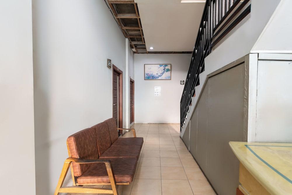 Wisma Focus by Oyo Rooms 1