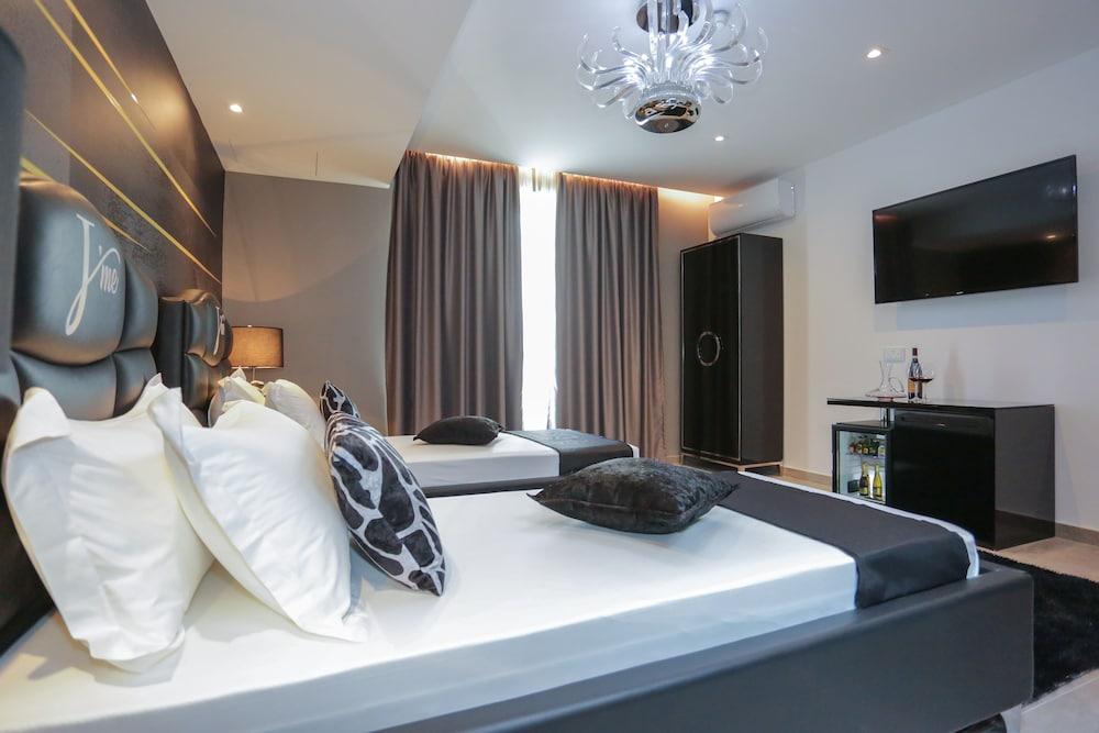 J'me Boutique Hotel (Adults only) 2