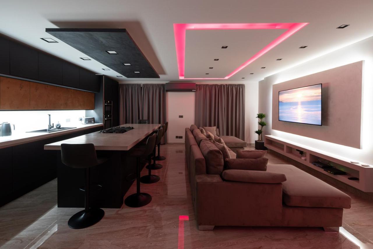 Luxury 2 Bed Apartment in the Heart of St Julians 1