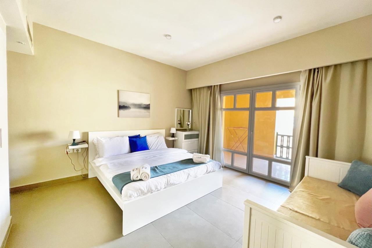 Minimal & Central 1bdr Apt Abu Tig Marina 1