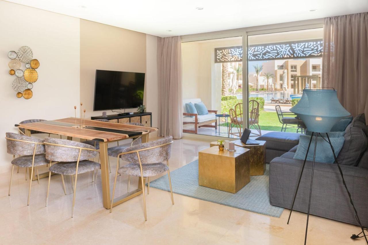 Elegant & Edgy 2 Br W Beach & Pool Mangroovy 2