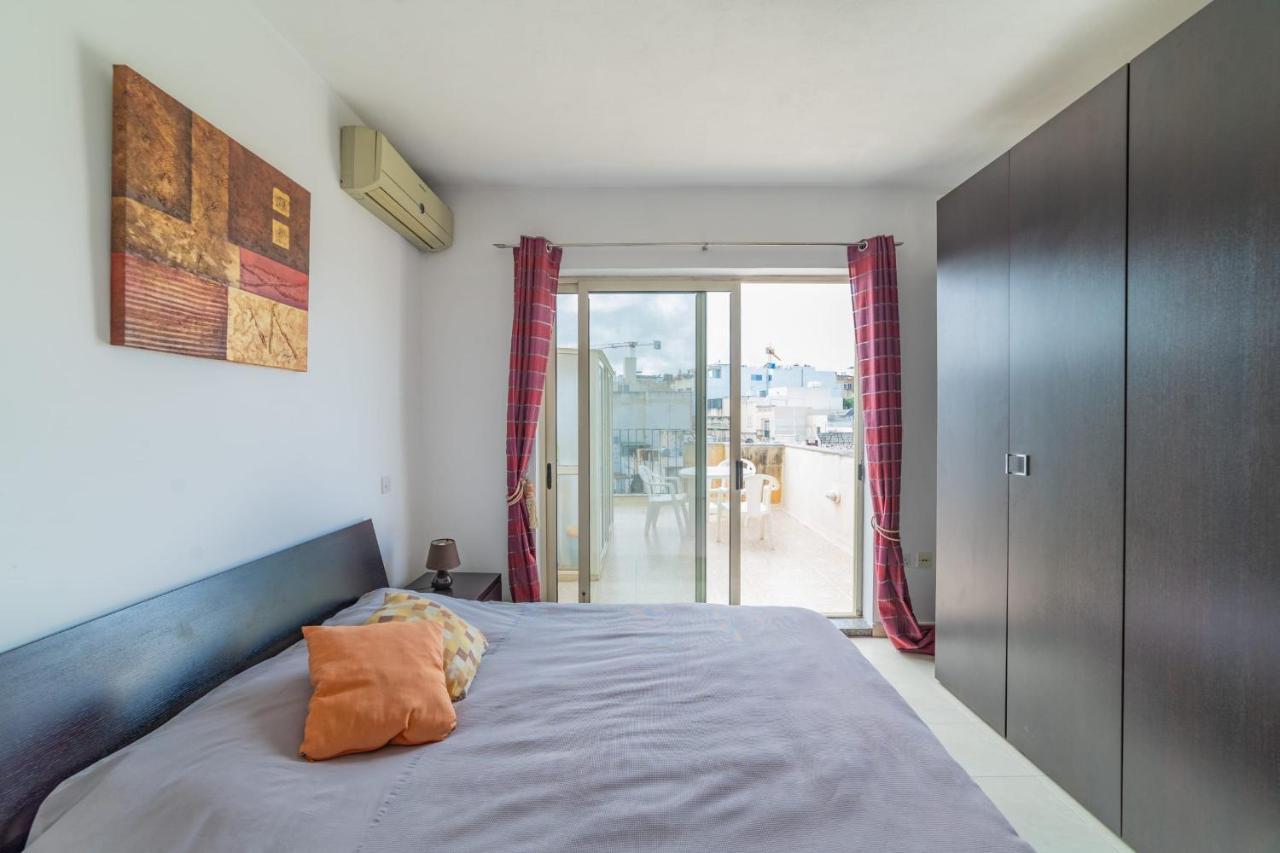 Amazing Views of Spinola Bay in Heart of Stjulians-Hosted by Sweetstay 2