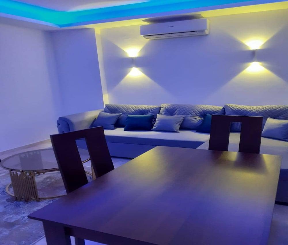 Hurghada VIP Selina 1 Bed Long Or Short 2