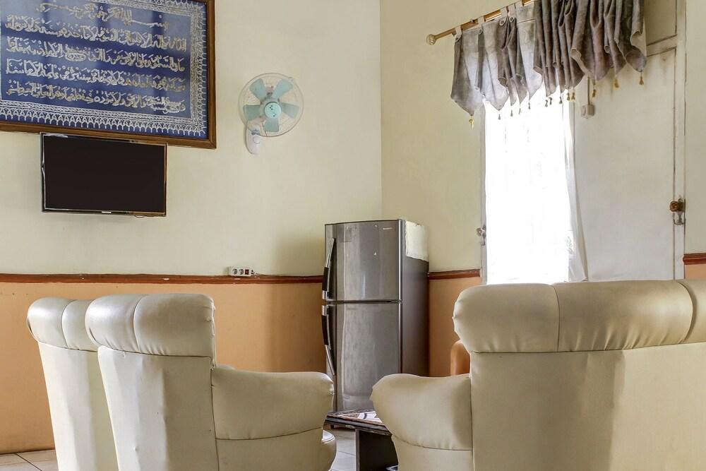 Hotel Candri Pelaihari by Oyo 1