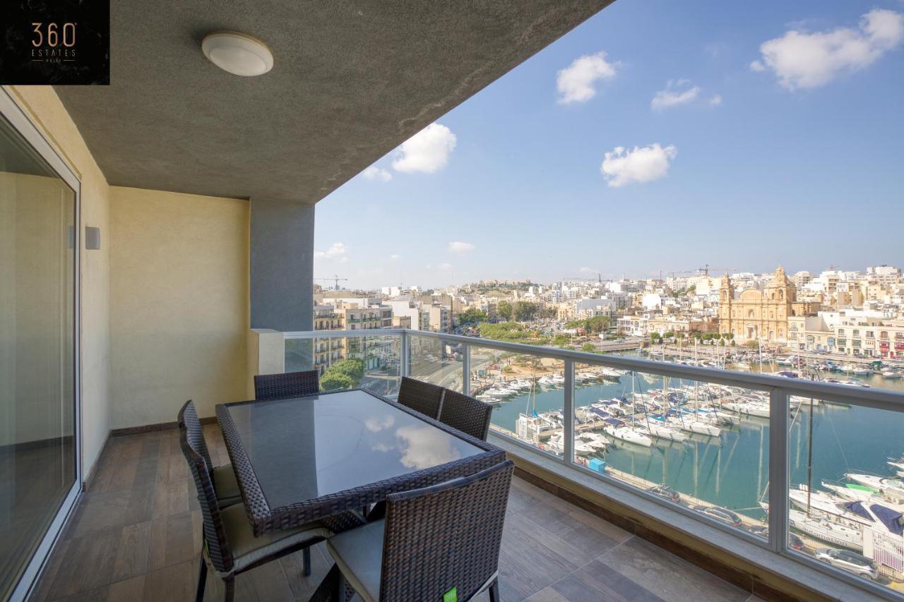 Seafront, Designer Apt with Private Terrace & Wifi by 360 Estates 1