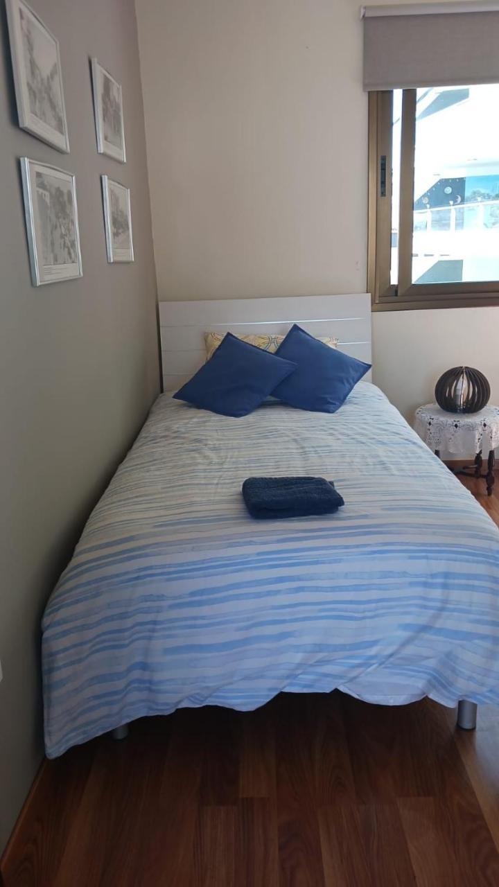 Extremely Comfy Apt with Spacious Private Terrace 10min Walk To the Beach & in Town 1