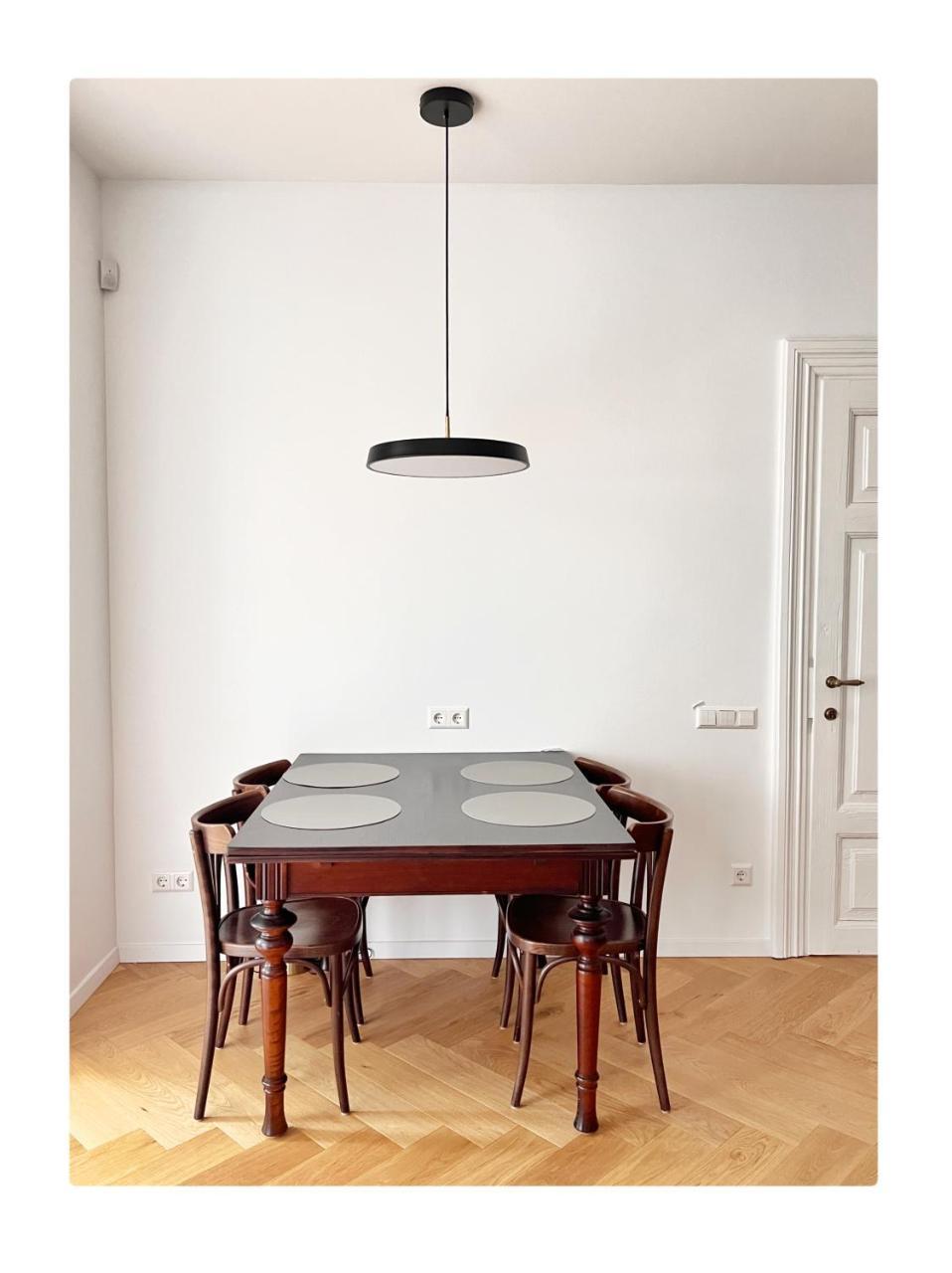 New! Garden Apartment with Private Entrance And Parking in a City Center