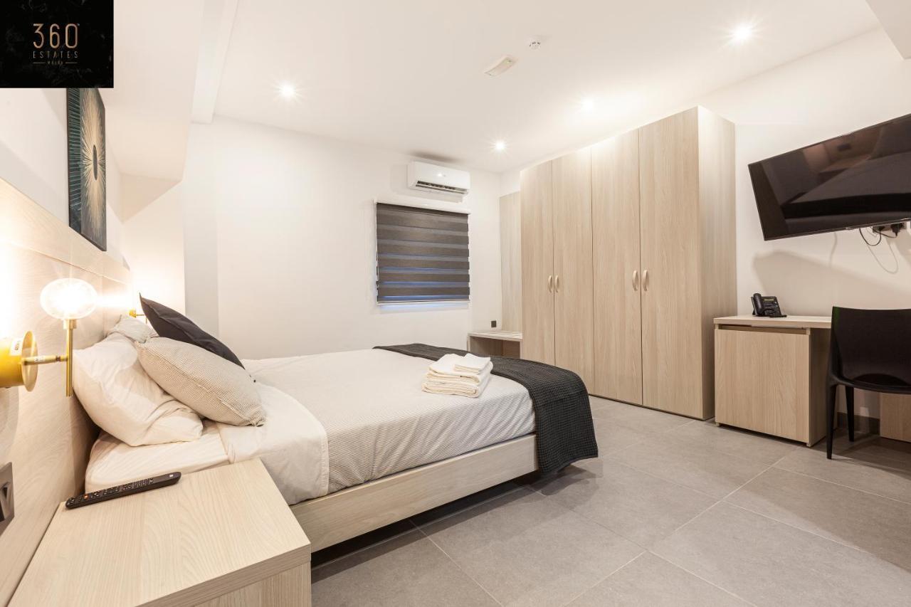 Lovely Modern Large Spacious Home with 7br & Wifi by 360 Estates 2