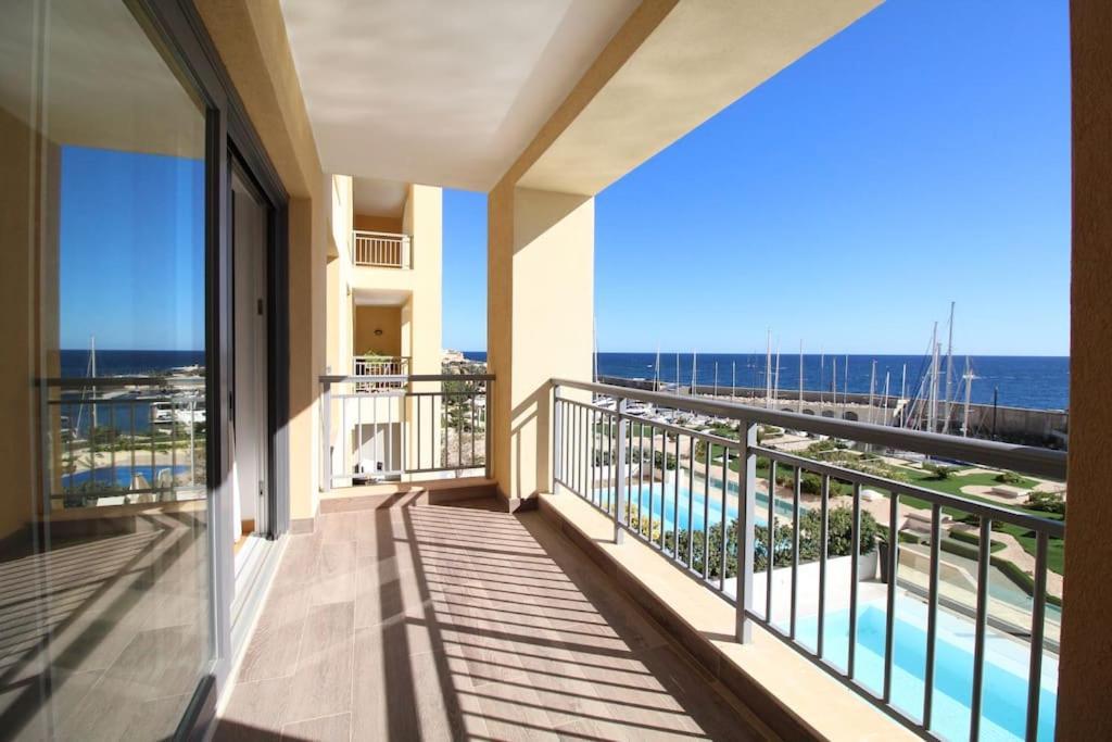 Stunning Seafront Portomaso Apartment 1