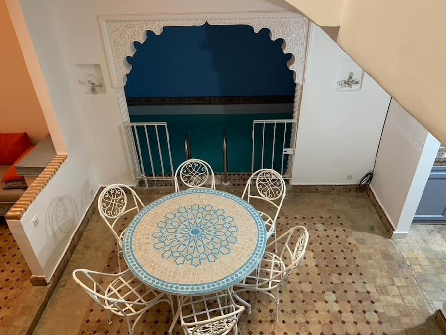 Ryad de Charme Authentique Piscine Calme 1