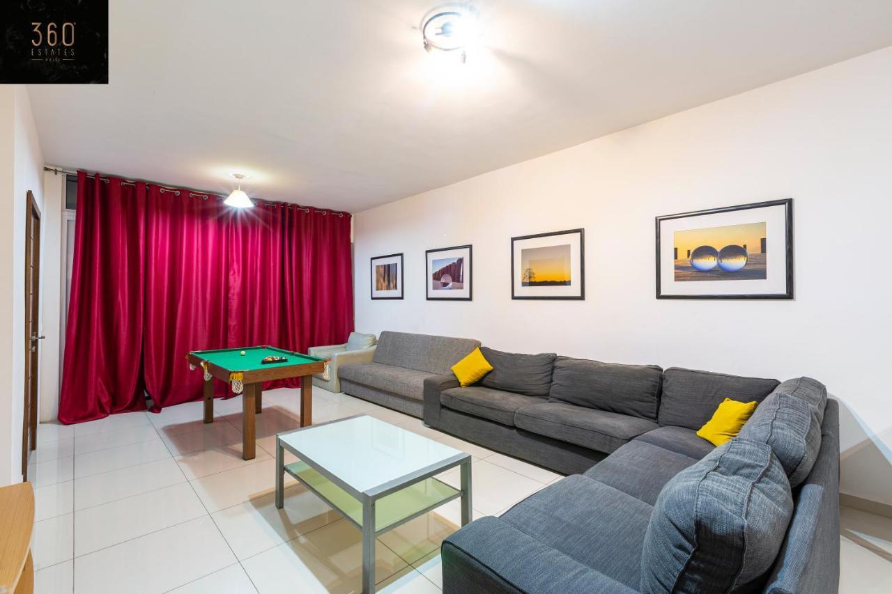 A Lovely 3 Bedroom, 3 Baths Home in the Centre of Gzira by 360 Estates