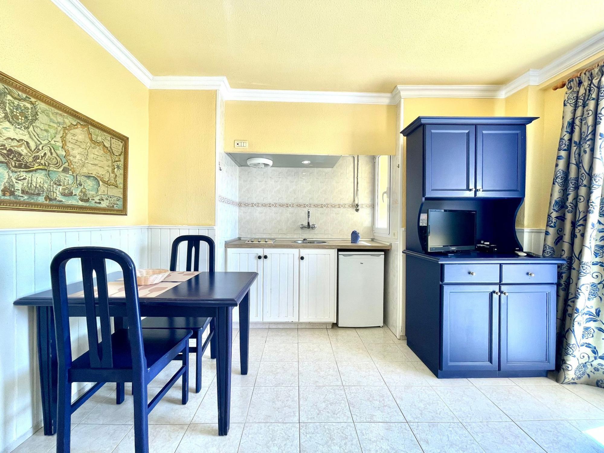 Apartamento a 150 M de Playa Jardin, Con Piscina 2