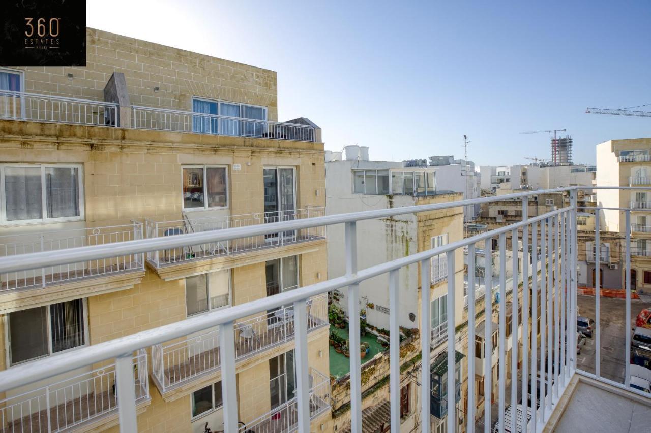 5th Floor Brand New Apt, with Prvt Balcony & Wifi by 360 Estates 1