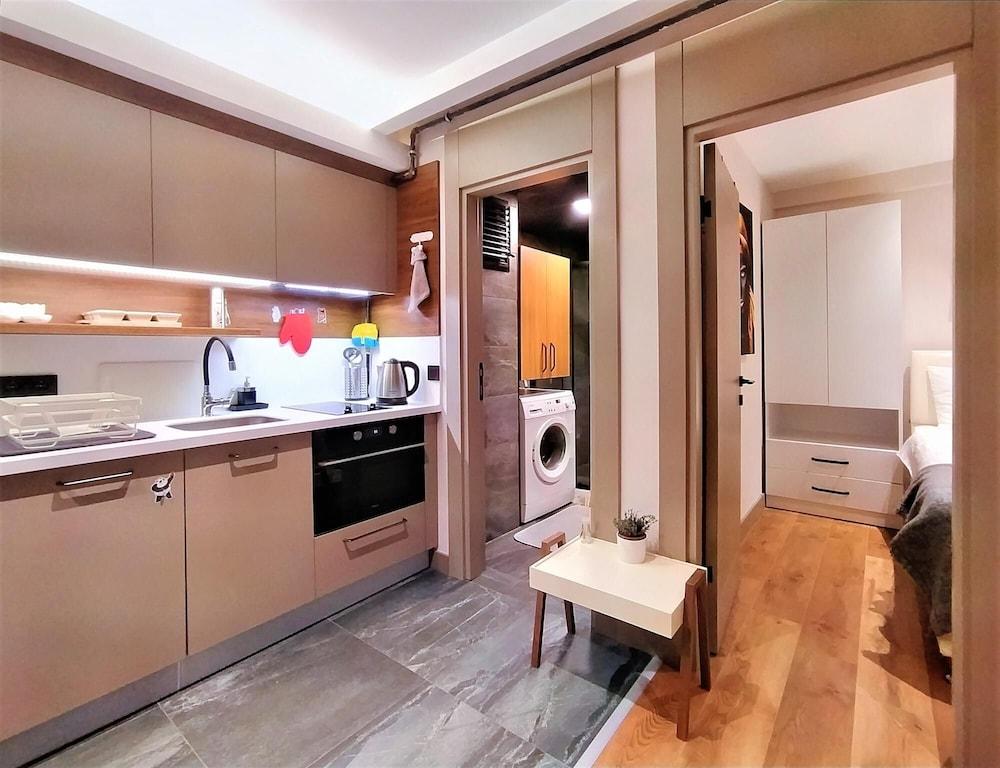 Sleek Residence Flat in Muratpasa with Shared Pool 1