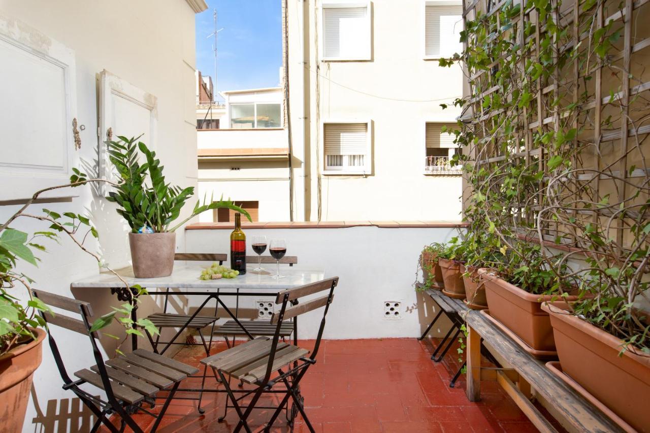 Stay U-Nique Apartments Legalitat 1