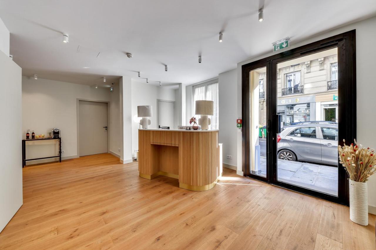 Alexandrine Opera (Adults only) 1