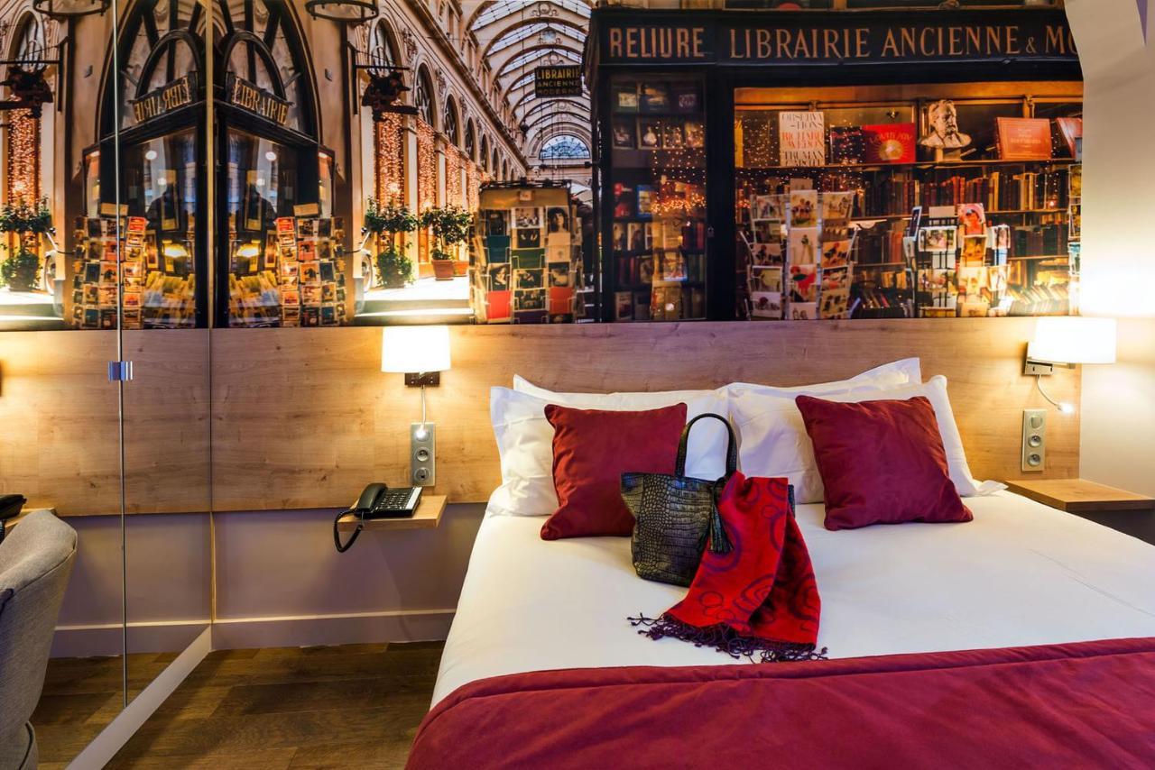 Midnight Hotel Paris 2