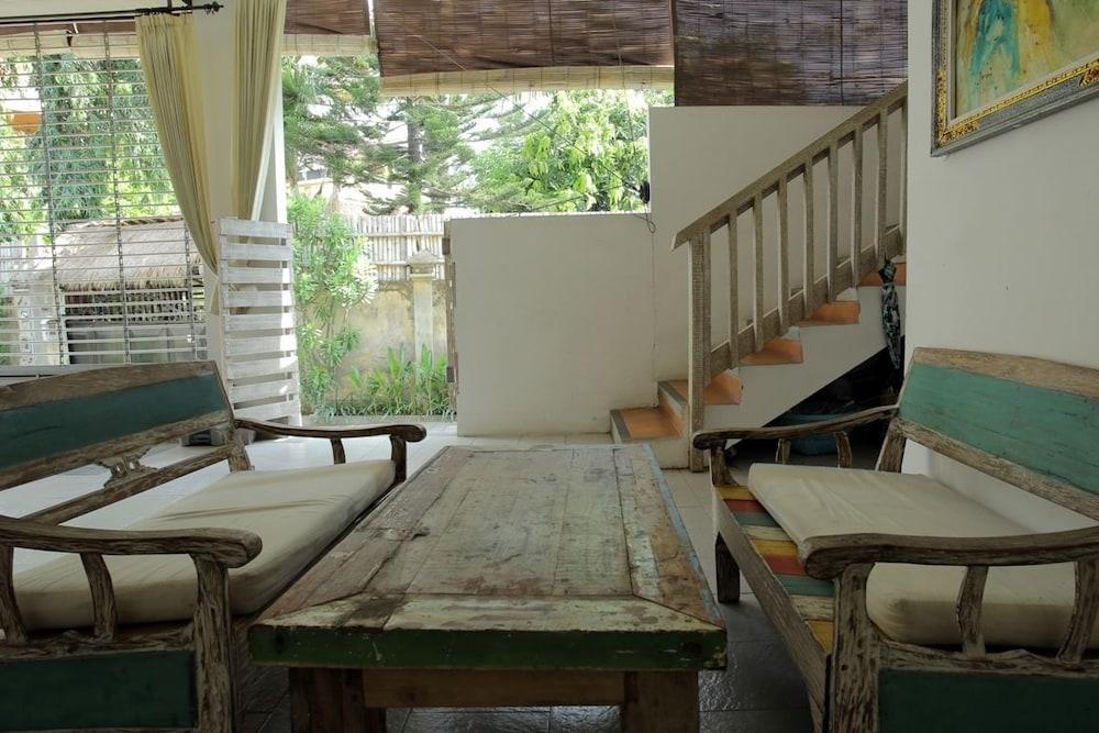 Reddoorz Near Raya Semer 2