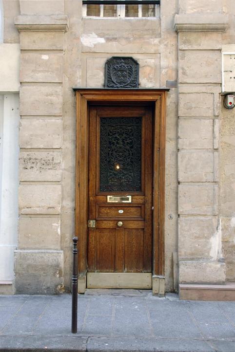 Holidaysinparis-Bourg Tibourg II 1