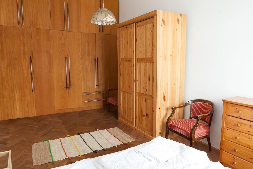 Remarkable Ernesto with View 1