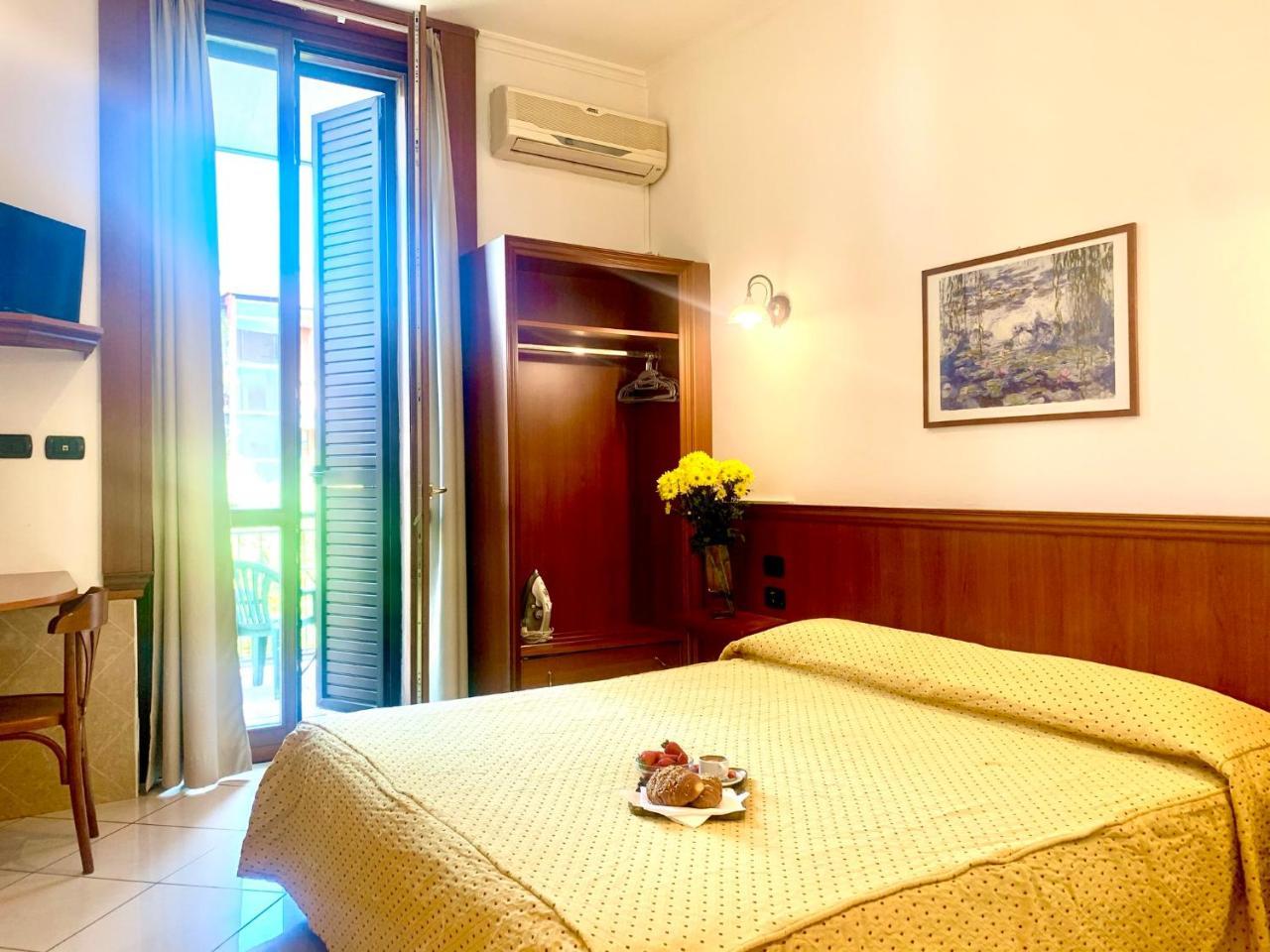 Astrid (Adults only)