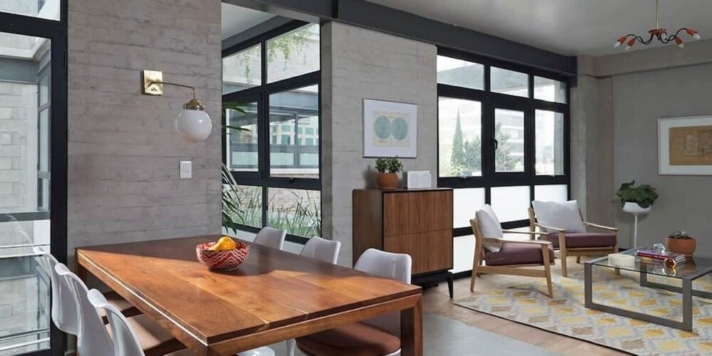 Perfect Modernation Apartment by Mr.W