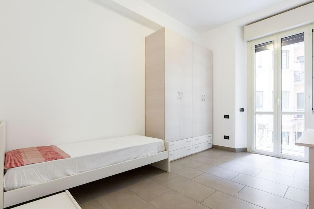 Spacious And New Apt in Citta Studi 2