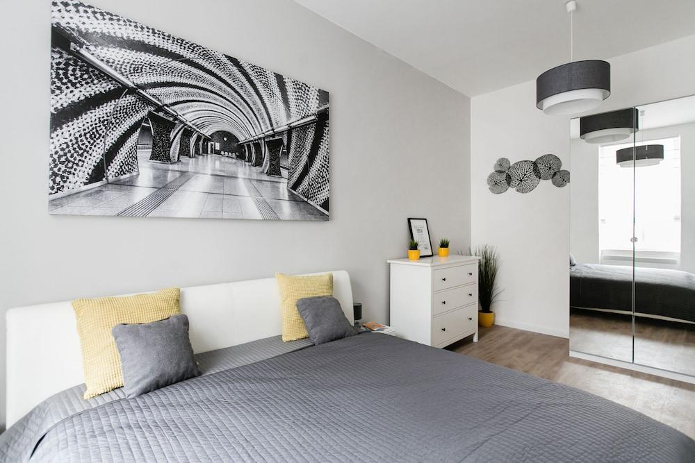 Rakoczi 6 Apartment 1