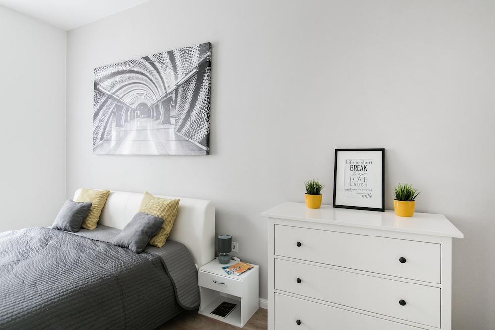 Rakoczi 6 Apartment 2