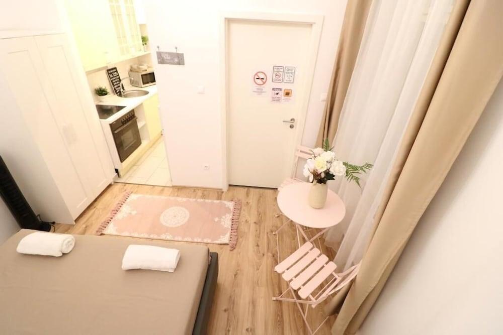 Real Apartments Wesselenyi 10 2